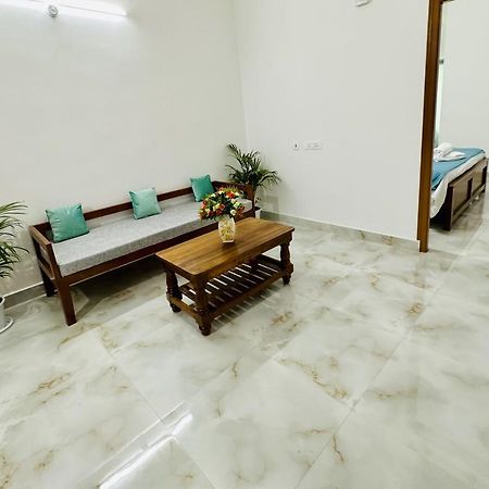 Tirupati Homestay: Luxury AC Apartments with Fast Wi-Fi near Temples Exterior photo