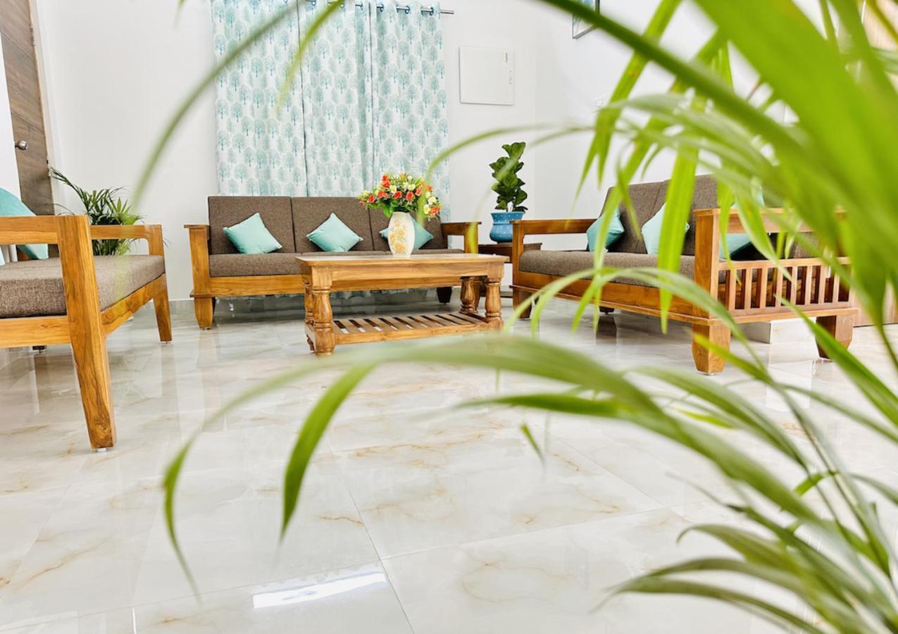 Tirupati Homestay: Luxury AC Apartments with Fast Wi-Fi near Temples Exterior photo