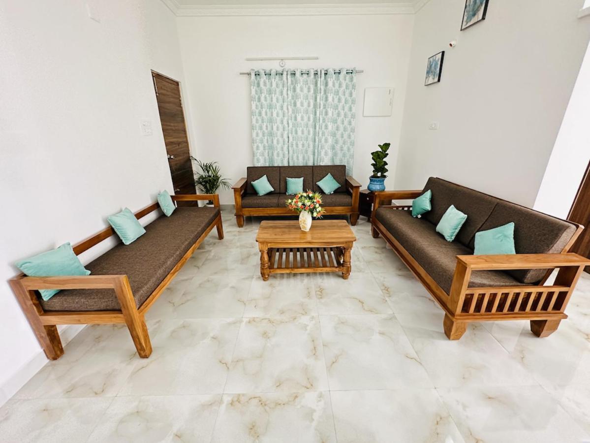 Tirupati Homestay: Luxury AC Apartments with Fast Wi-Fi near Temples Exterior photo