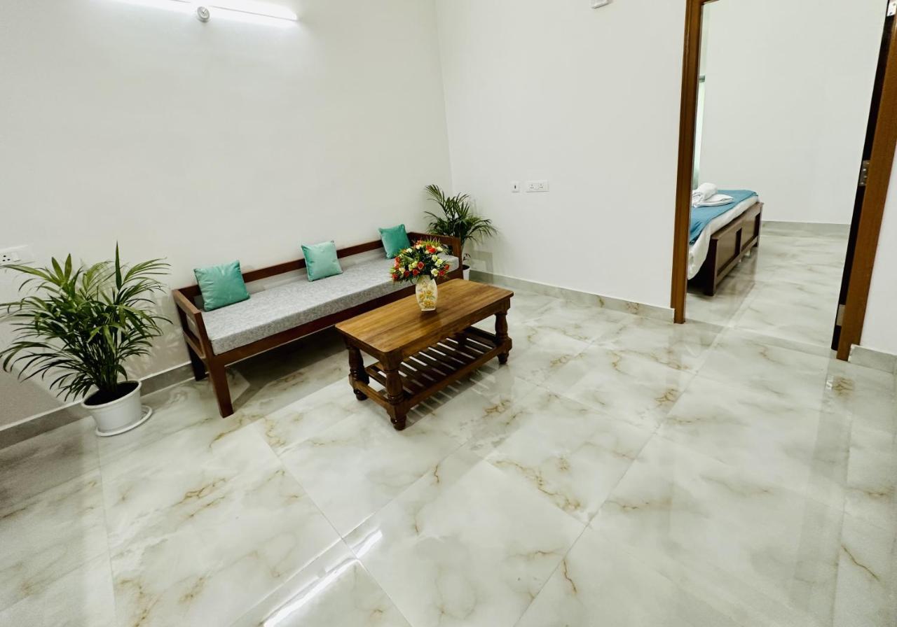 Tirupati Homestay: Luxury AC Apartments with Fast Wi-Fi near Temples Exterior photo